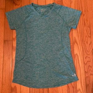 Dri-fit girls V-neck size 12/14